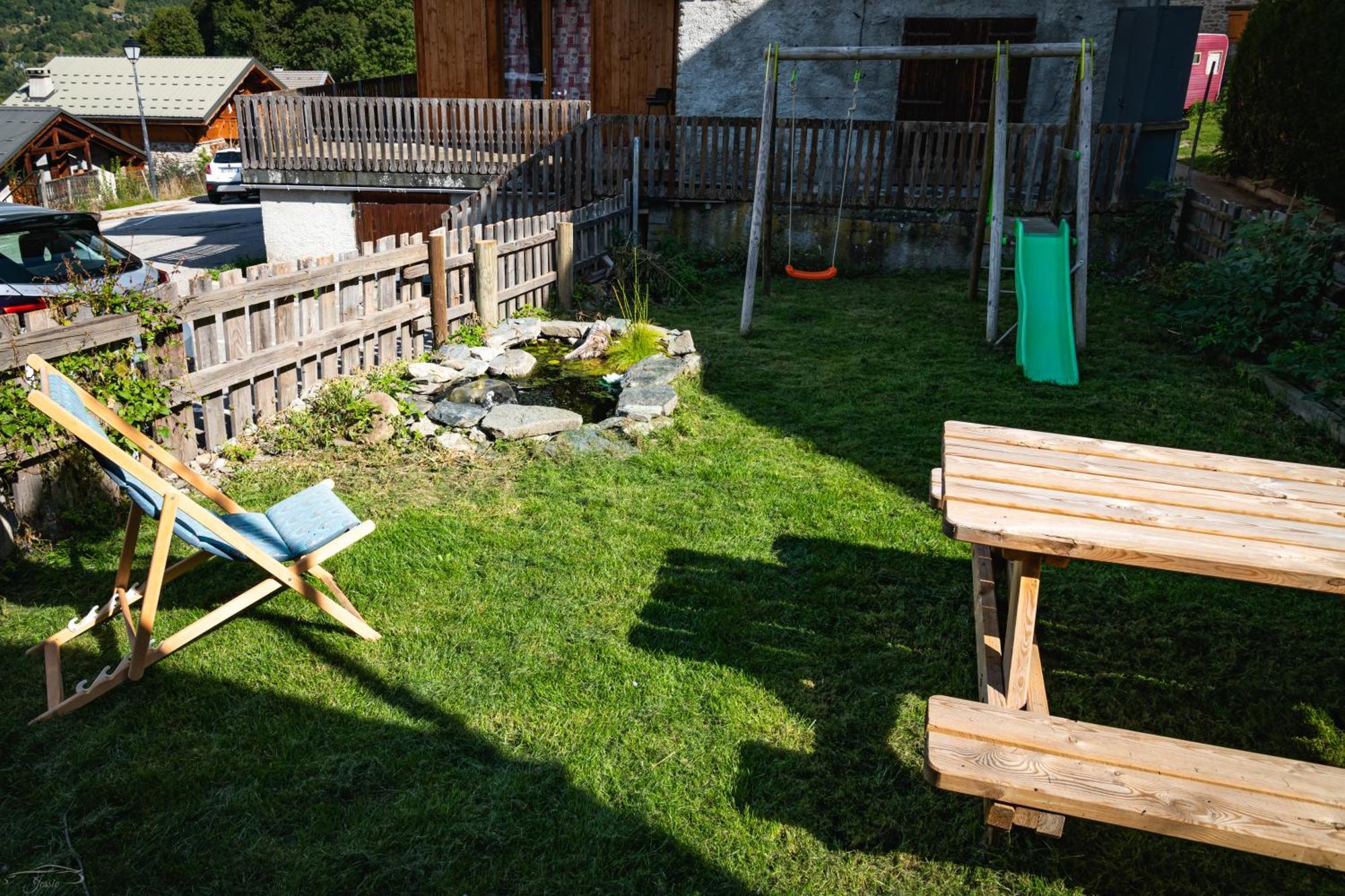 Balneo Billard Savoie Vue Chalet *