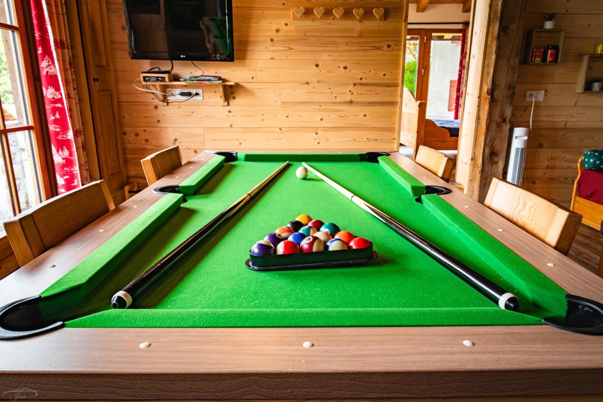 Balneo Billard Savoie Vue Chalet La Plagne-Tarentaise